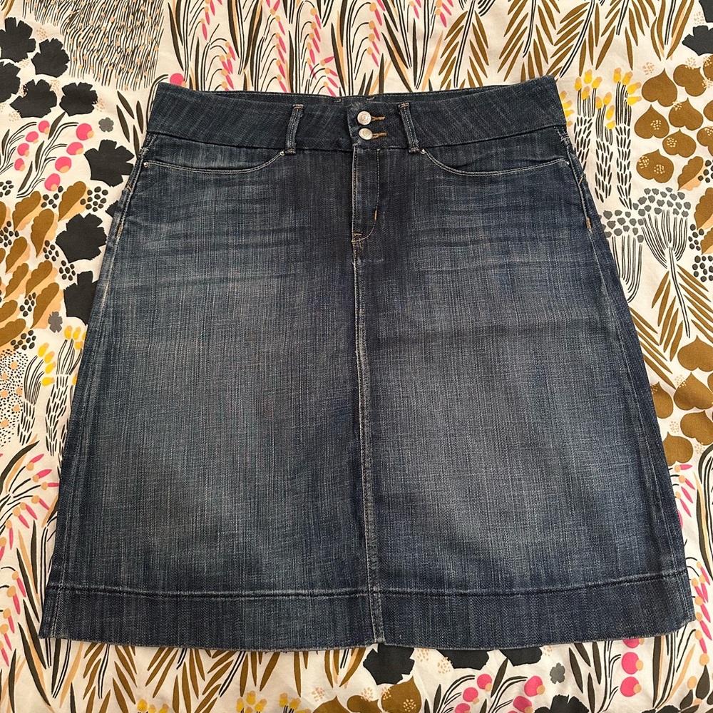 Banana Republic Denim stretch pencil skirt